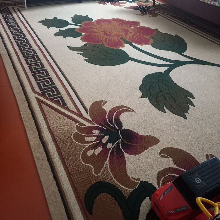 Gilam sotiladi Holati yaxshi