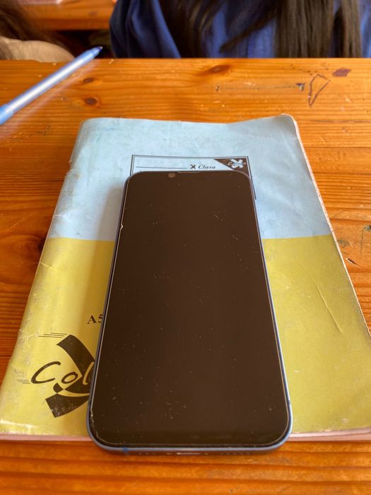 Vând IPhone 13!!