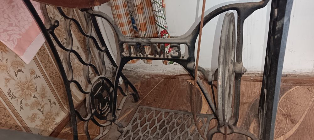 Продаётся Госшвеймашина СССР со станиной