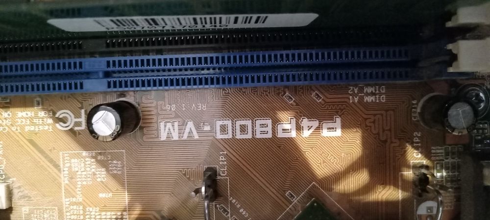 Продам, старый пк, все на фото и в объявлении без жоского диска