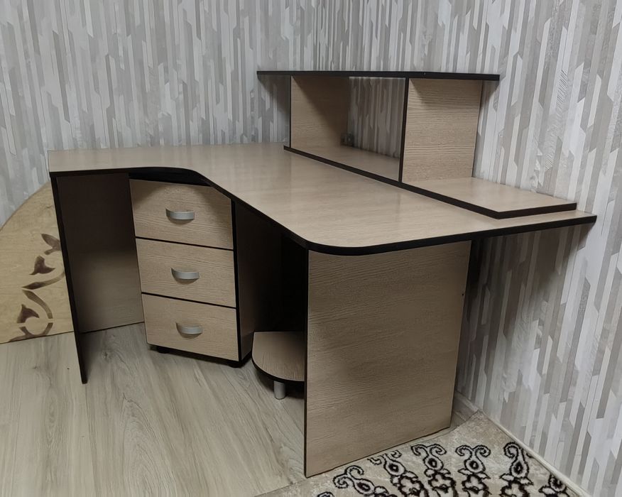Стол угловой компьютер