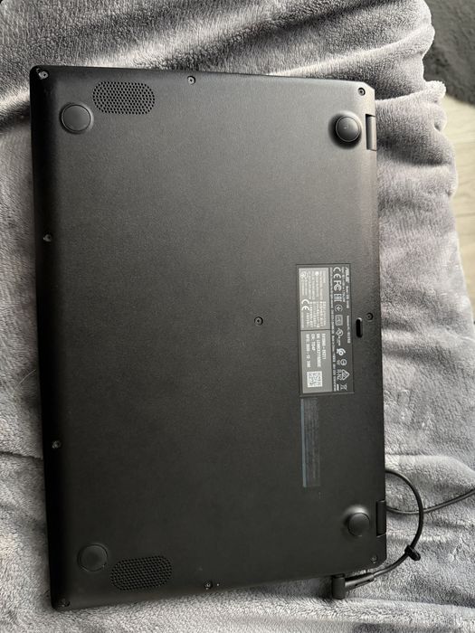 Laptop ASUS 14” – Celeron N4020 – 4GB RAM – BATERIE MOARTĂ