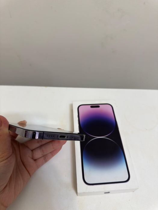 Айфон 14 про мах 256 срочно продам