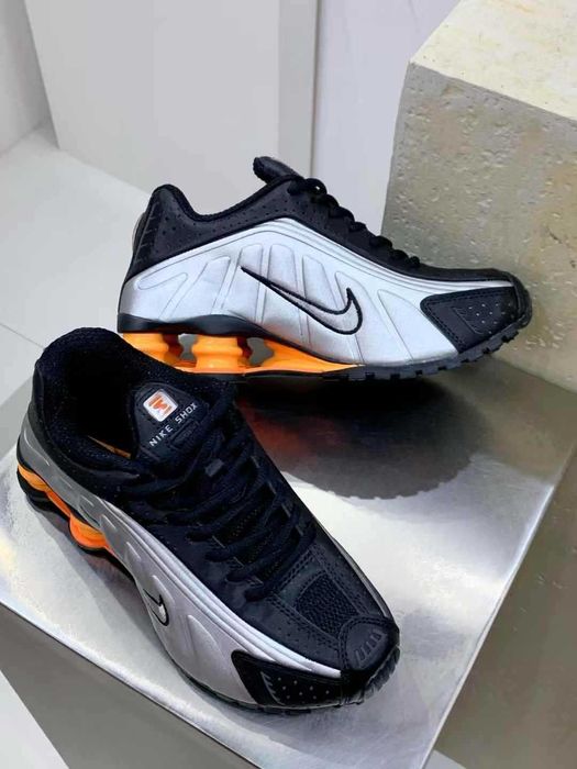 Нови мъжки маратонки Nike Air Max Shox R4 Bright Mandarin