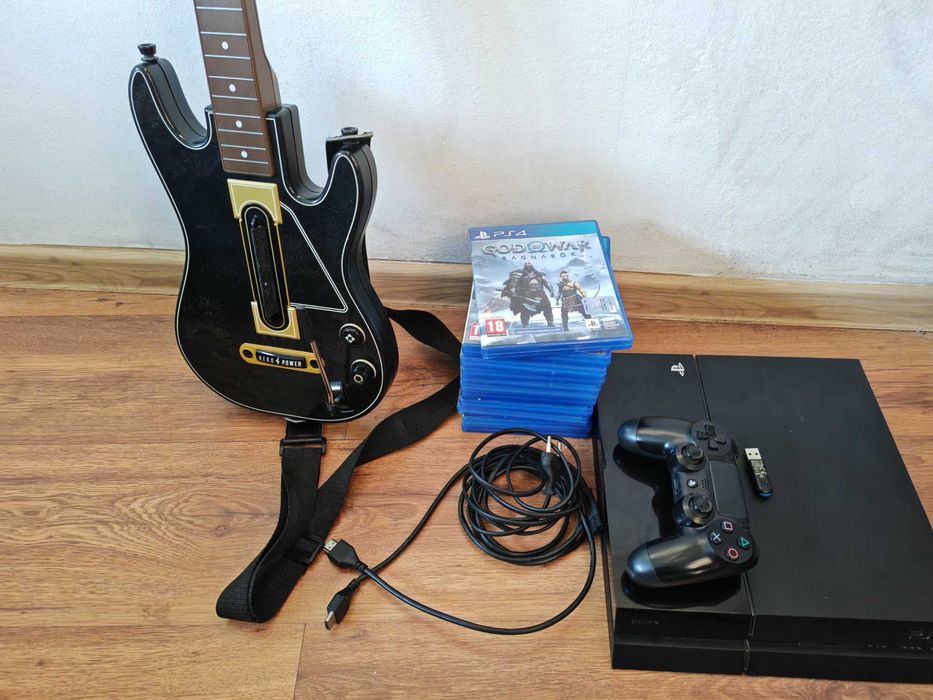 PS4 512GB + Combo