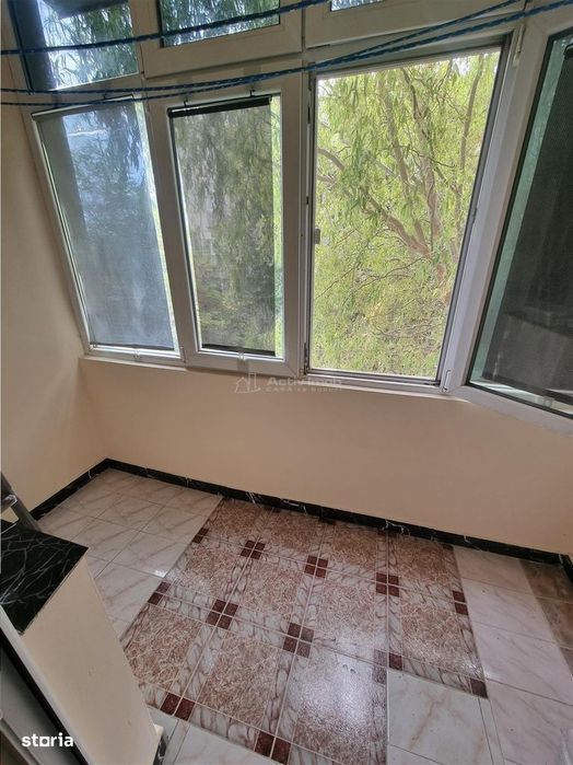 Apartament 2 camere et 2 zona 300  Cuza Voda langa Pompieri