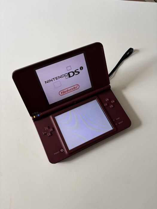 Nintendo DSi XL Burgundy MODAT + card 64GB | Twilight Menu | Stare EXCELENTĂ