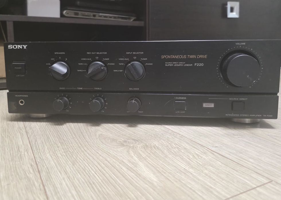 Amplificator SONY și Boxe Pioneer S-Z560