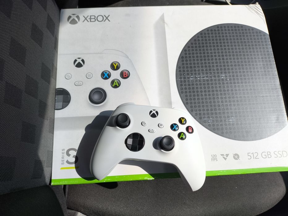 Xbox Series S/ SSD/ коробка/геймпад оригинал новый/супер состояние.