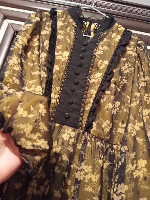 Holati yangi, sarpoga olingan kiyilmagan