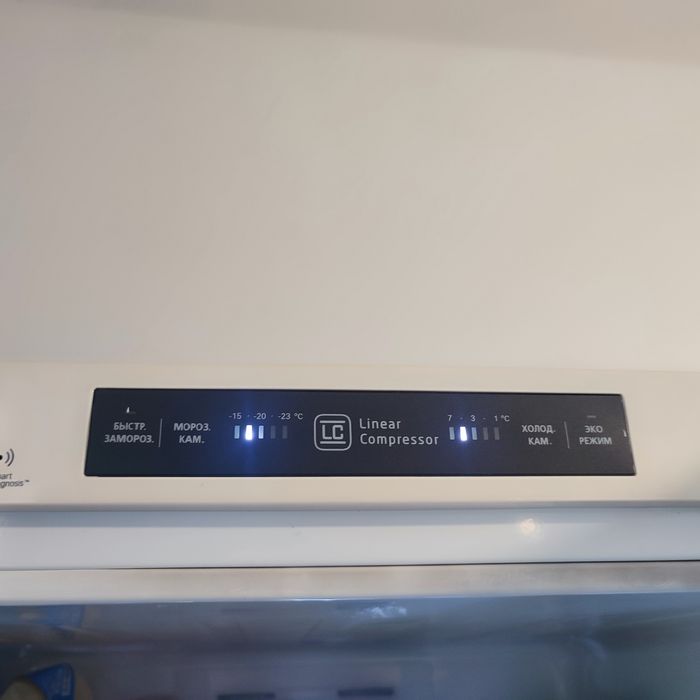 Холодильник LG  двухкамерный