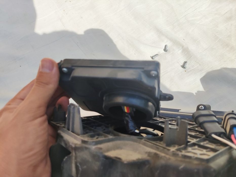 TOYOTA LAND CRUISER PRADO 150 передний фари запчаст или востоновленый