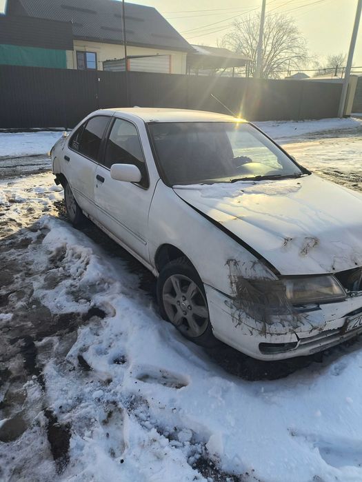 На запчасти нисан санни