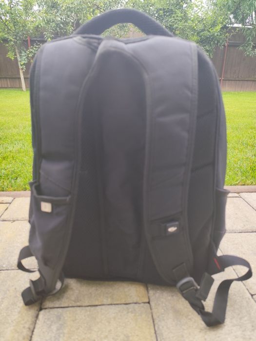 Vând rucsac David Jones
