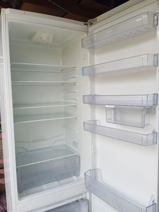 Холодильник  Beko