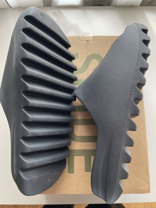 Adidas Yeezy Slide 43