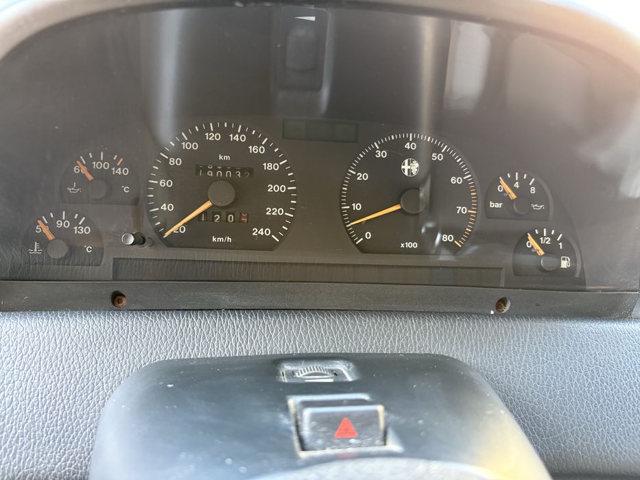 Alfa Romeo 155 an 1995 istoric