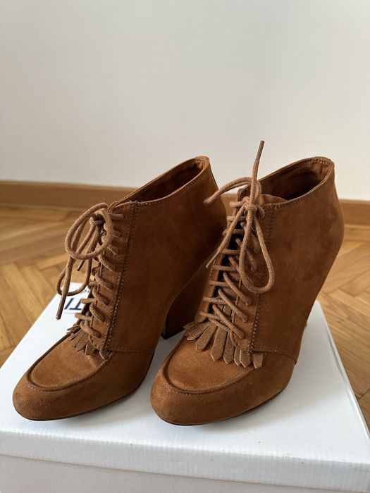 Botine Bershka / marime 38
