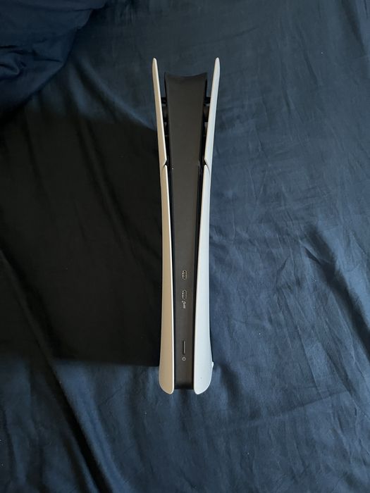 Playstation 5 digital edition с гарнация и кутия!