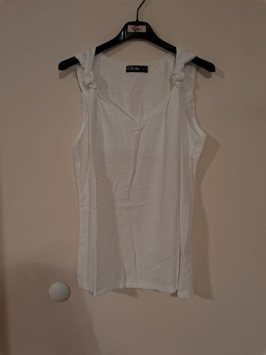 Всичко по 5лв..Блузи