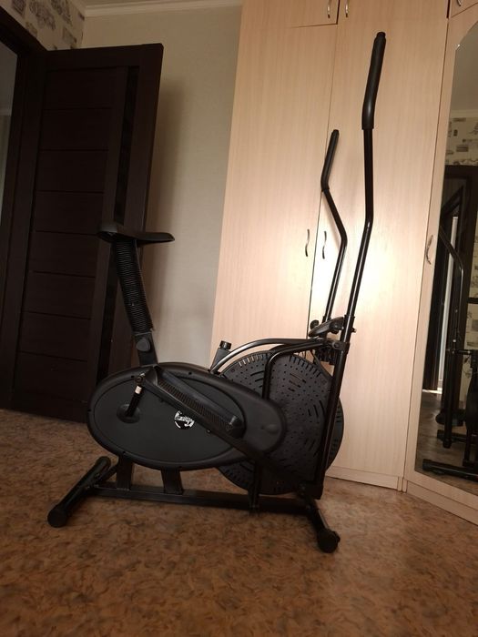 Эллиптический тренажёр