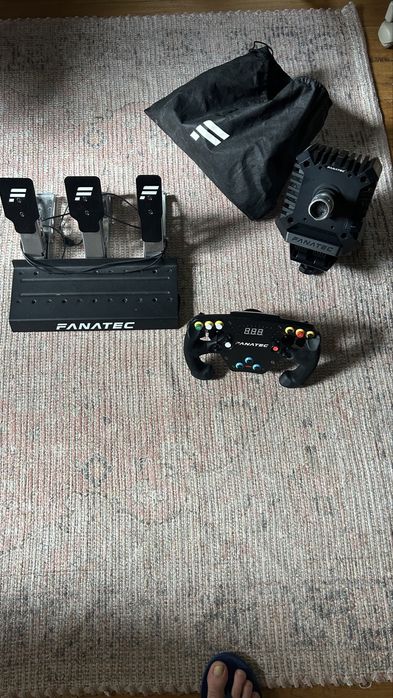 Fanatec 5nm DD Wheel base / F1 esports / Load Cell