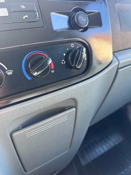 Ford transit 2012