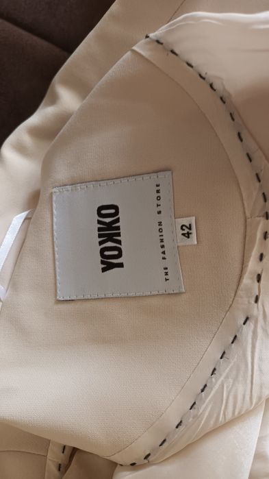 Vand 3 sacouri diferite/20 ron bucata