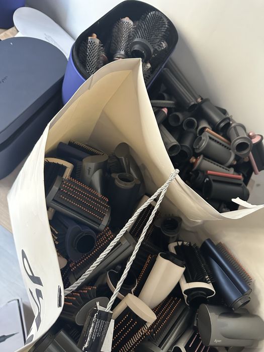 Dyson оригинал фен полный комлект !