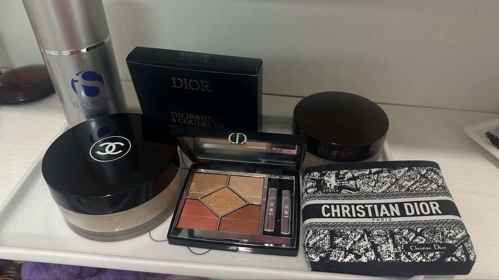 Продам пудру Шанель, тени  Диор