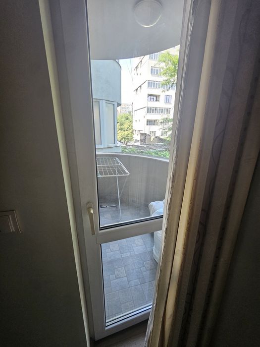 Дава се под наем Тристаен апартамент в Благоевград, Вароша - 90 кв.м за 484.5 € - Снимка #14