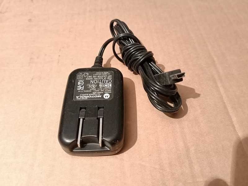 Зарядное устройство "Motorola" (PSM5185A).