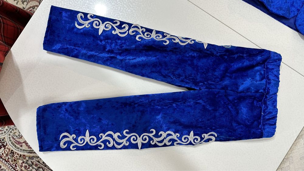 Костюм нацональный