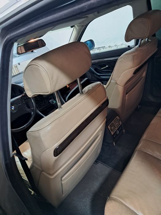 Продам сиденья бмв