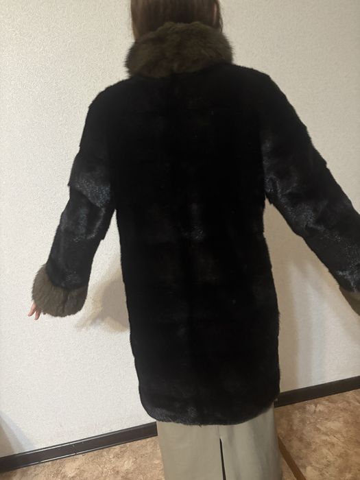 Продам норковую шубу