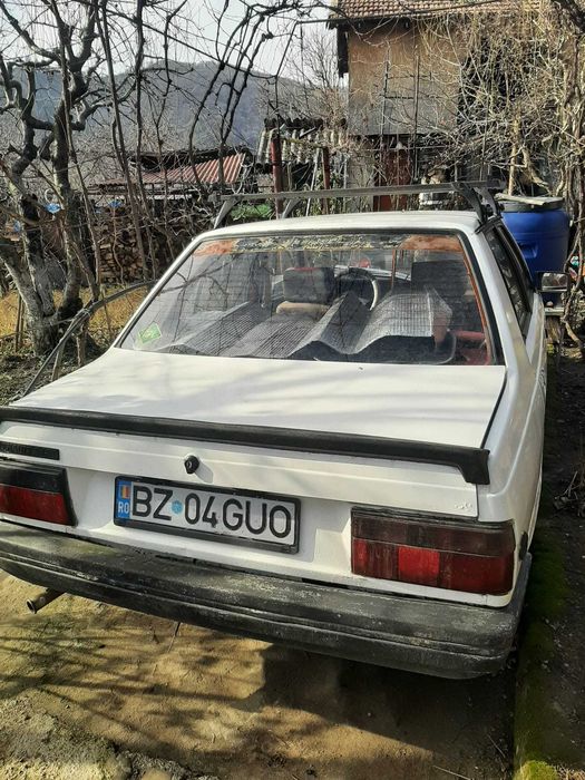 Vând 2 mașini Renault – stare foarte bună, preț avantajos