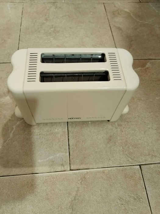 бял тостер за филии