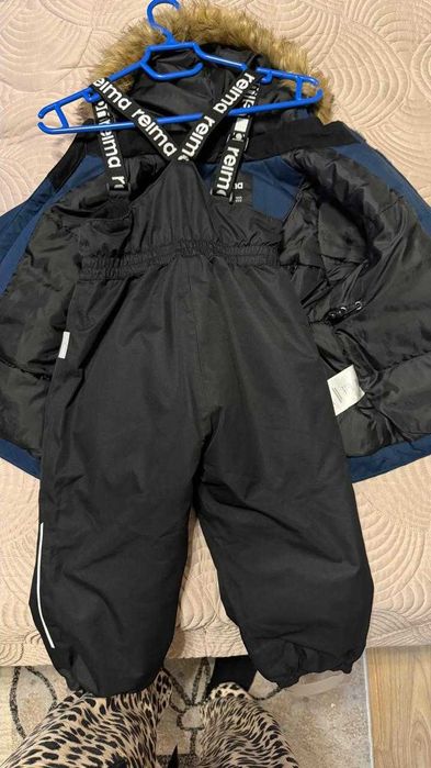 Продам детский комбинезон Reima