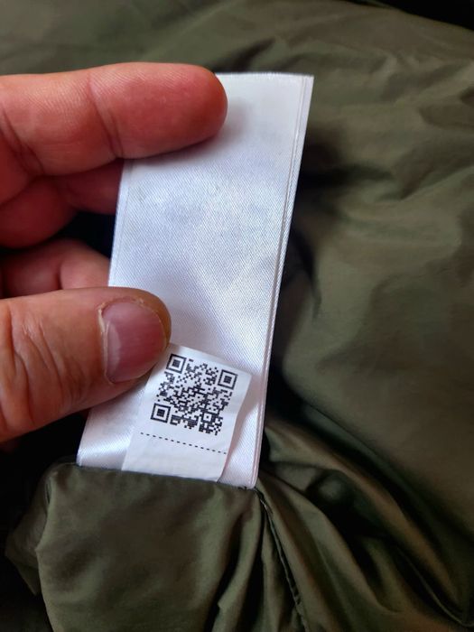Geaca Tommy Hilfiger originală  cu puf