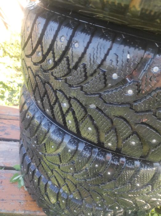 Резину зимние продам