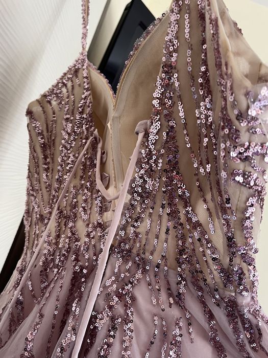 Бална рокля