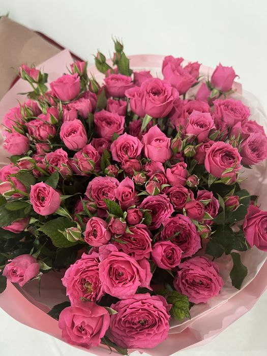 Кустовые розы букет цветы