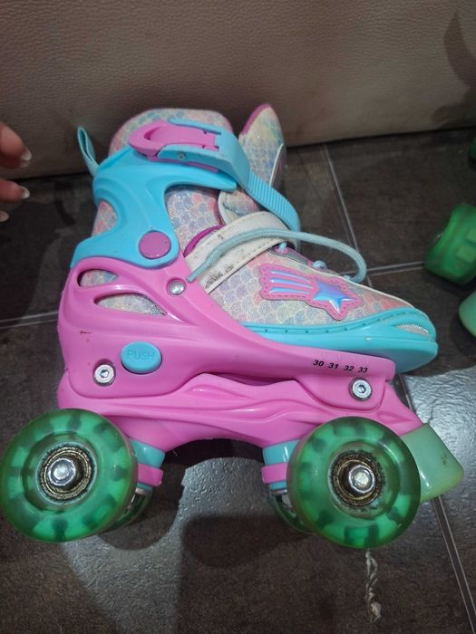Комплект ,тротинетка и ролкови кънки(30-33 н)