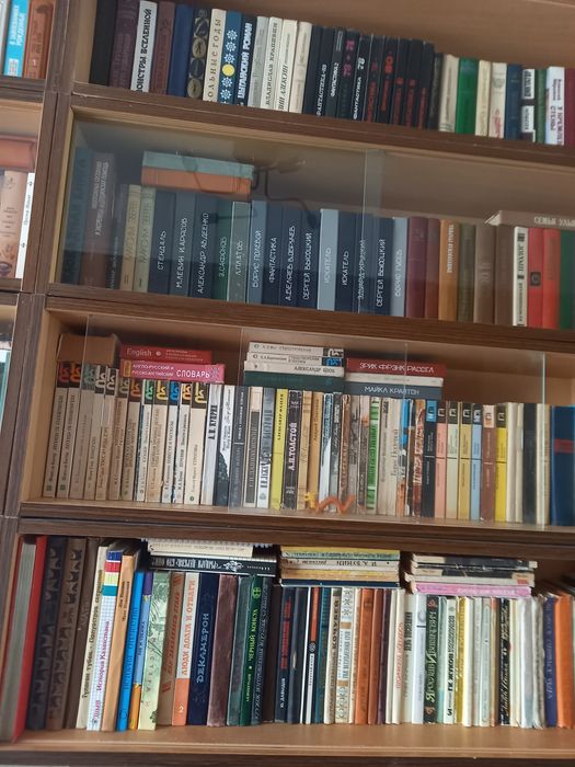 Продам Книги Актау