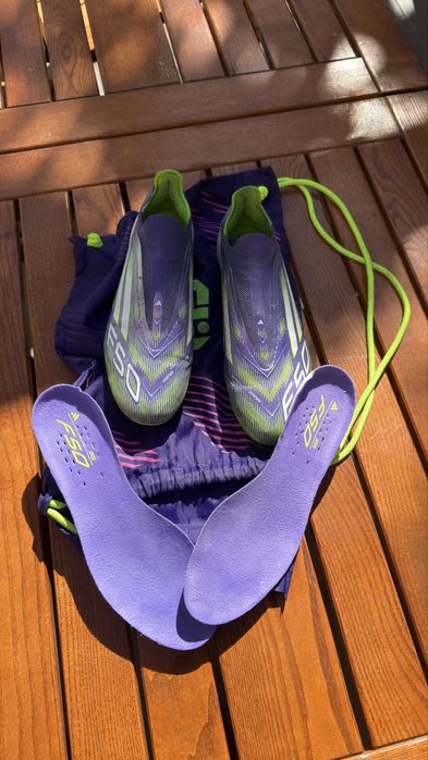 Vând ghete de fotbal Adidas F50 Elite Laceless FG (Fără șireturi) – Model Top / Profesional