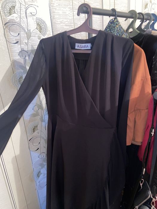 Продам платья по 6000 тысяч