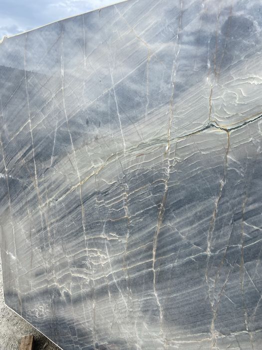 Кварцит Олив, Мустанг, Даймънд Уайт