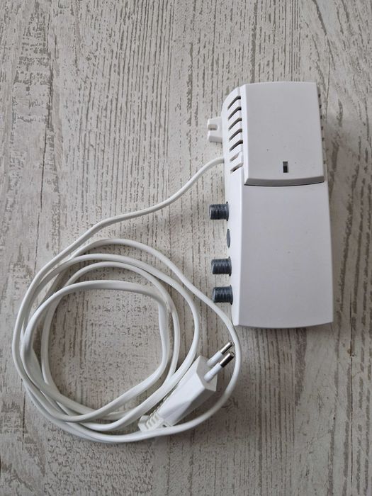 Amplificator retea tv