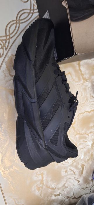 Продам кроссовки оригинал ADIDAS