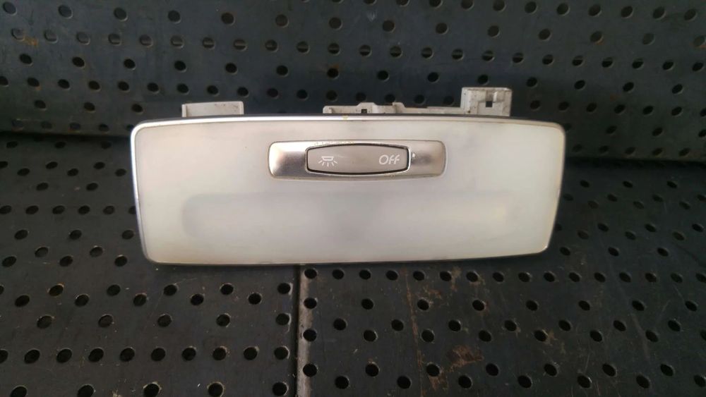 Lampa plafoniera spate renault laguna 3 264300005r